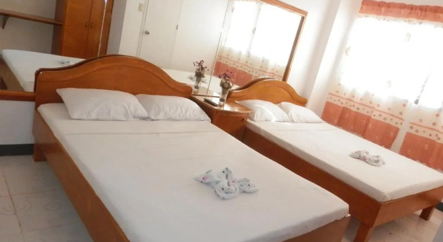 Raymond Charles Center, Boek Hotel Guimbal Visayas