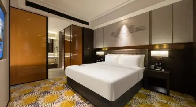 Люкс The GiorgioMorandi Hotels F (Shandong International Convention and Exhibition Center Store)