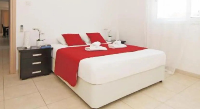 Flat 2 Bedrooms 1 Bathroom - Pernera, Prenota Hotel Hotel a Paralimni con parcheggio, Parcheggio