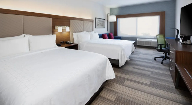 Четырёхместный люкс Holiday Inn Express & Suites Murrieta by IHG