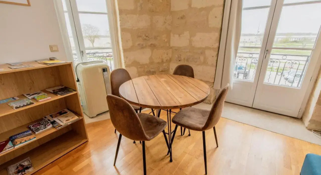 - Le Saugeron -, Rezerwuj Apartament Hotele w Blaye z parkingiem, Parking