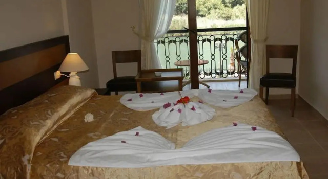 Люкс с балконом Dalyan Tezcan Hotel