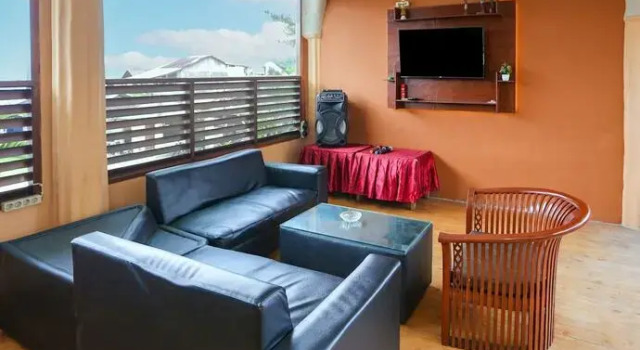 Hotel O Gondangdia Near Dairyland Mountain View