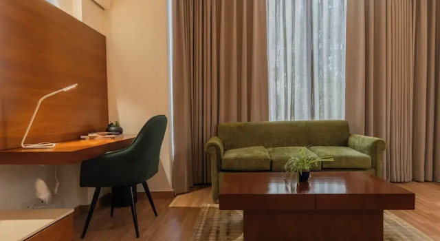 Номер Premium Ahuja Residency Sage