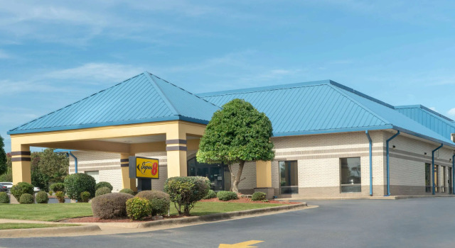 Super 8 by Wyndham North Little Rock/McCain