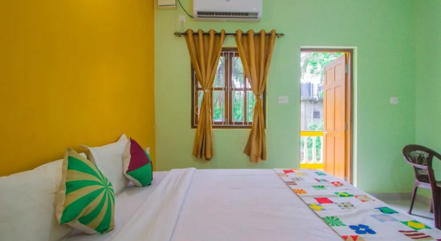 OYO 16401 Home Colorful Studio Calangute Beach, Забронировать Отель Калангут Северный Гоа, рядом с Пляж Калангут
