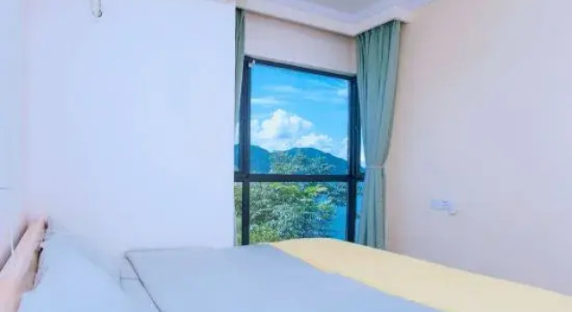 Семейный люкс с 2 комнатами с видом на озеро Huangshan Taiping Lake Qihu Homestay