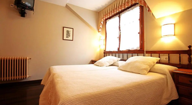 Трёхместный номер Standard Hostal Restaurante Méndez