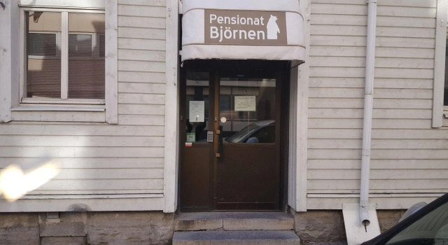Pensionat Björnen, Забронировать Отель Эстерсунд Харьедален, рядом с Jamtli