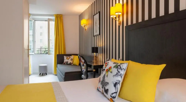 Трёхместный номер Deluxe Hotel Riviera Elysees