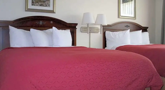 Четырёхместный люкс Country Inn & Suites by Radisson, Effingham, IL