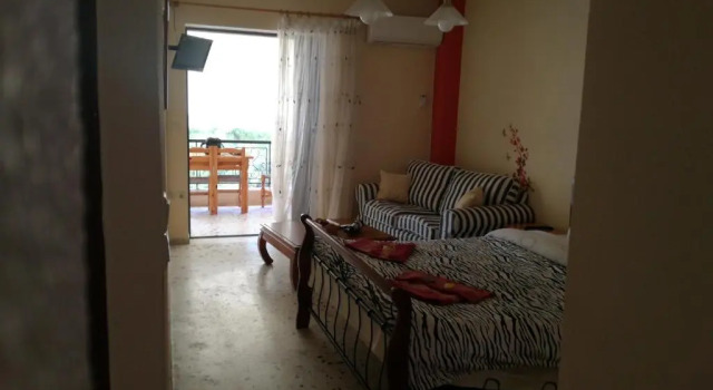 Апартаменты с балконом Apartments Zoumperi