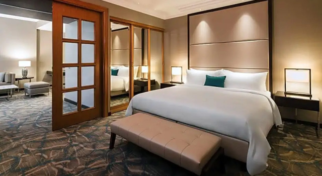 Двухместный люкс Executive c 1 комнатой JW Marriott Bucharest Grand Hotel