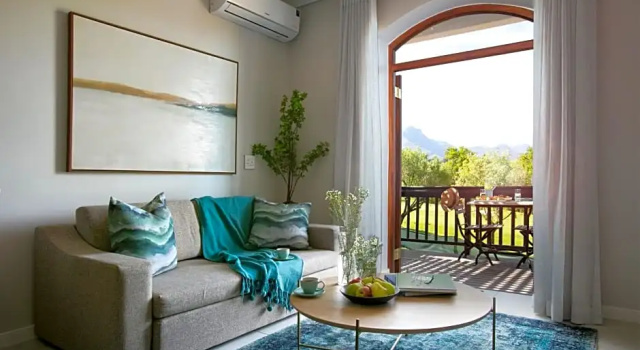 Полулюкс с балконом De Zalze Lodge