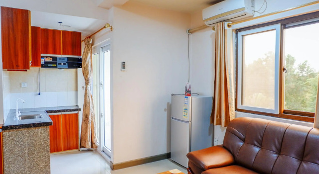 Люкс с 2 комнатами RedDoorz Plus near Camella La Brisa Lapulapu