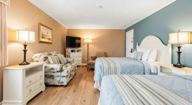 Студия Deluxe Pier 7 Condominiums