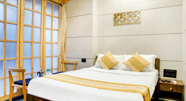 Номер Standard Hotel Rooms Dadar near Station