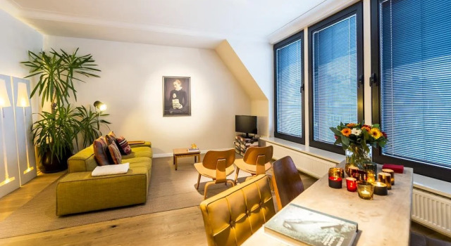 A Place Antwerp - Boutique Suites & Flats - Vrijdagmarkt 1, Забронировать Отель Отели Антверпена 3 звезды, рядом с House of Literature, 3*