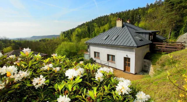 Апартаменты Apartmán pod skálou v Českém ráji