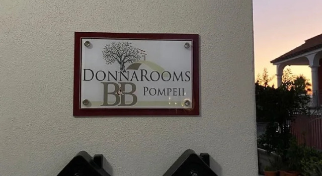 B&B DonnaRooms Pompeii, Prenota Bed & breakfast Pompei Campania