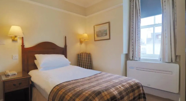 Одноместный номер Standard Royal Hotel