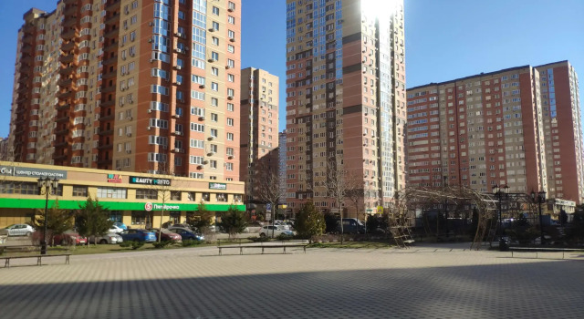 Апартаменты c 1 комнатой с балконом Погостити на улице Николая Шевелева 2