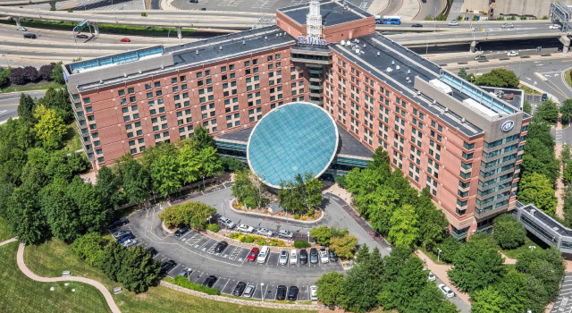 Hilton Boston Logan Airport, Забронировать Отель Отели Бостона 4 звезды, 4*