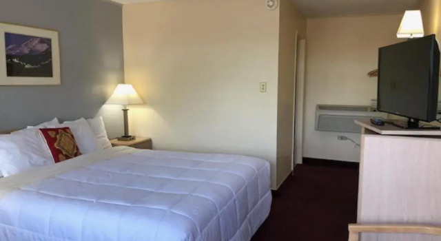 Номер Superior Pine Needles Inn