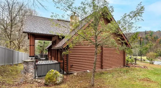Двухместный номер Standard с 2 комнатами с балконом Hilton Vacation Club Bent Creek Golf Village Gatlinburg