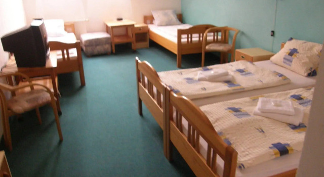 Hotel Filip, Забронировать Отель СПА-отели Ческе-Будеёвице, рядом с Church of St. Anne, SPA-услуги