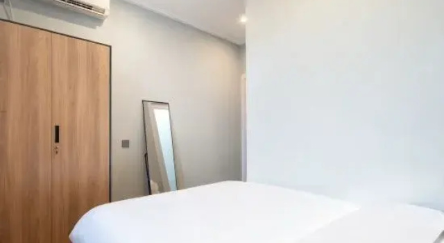 Двухместный номер Standard Beijing Liangcang Hotel Nearby Tiananmen Square the Forbidden City and Temple of HeavenFree registration service for Tiananmen