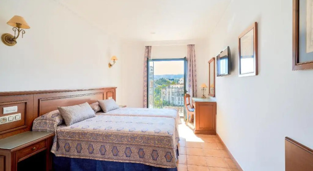 Двухместный номер Standard с балконом Beneste Frigiliana Hotel