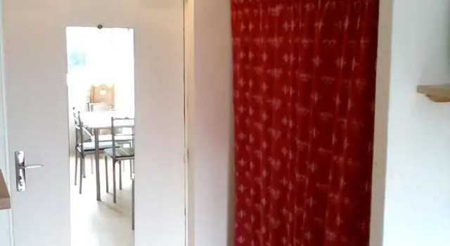 Studio in Le Dévoluy, With Wonderful Mountain View and Wifi - 140 m Fr, Prenota Appartamento Hotel a Alvernia con parcheggio, Parcheggio