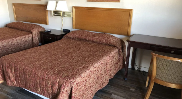 Rosener's Inn and banquet center, Prenota Hotel Park Hills Ozark