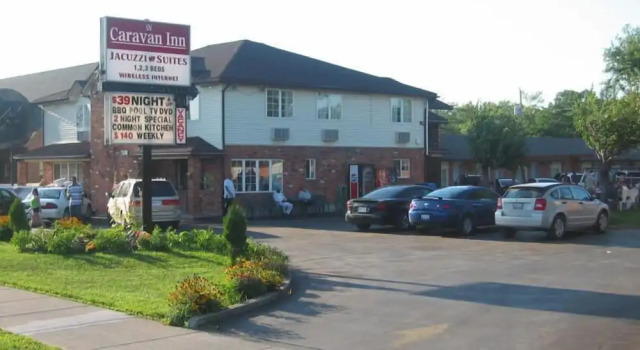 Caravan Inn Motel, Buchen Sie Motel Hotels in New York State mit Pool, Schwimmbad