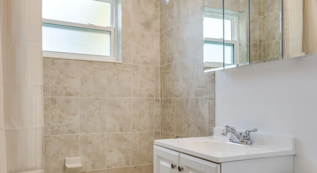 Коттедж Standard Vacation Home Meehan