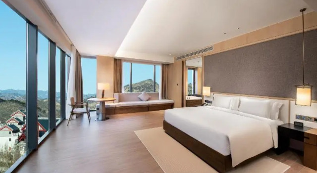Двухместный номер Standard c 1 комнатой Crowne Plaza Zunhua Hot Spring Town by IHG