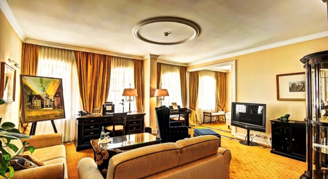 Двухместный номер Standard Hotel Suitess