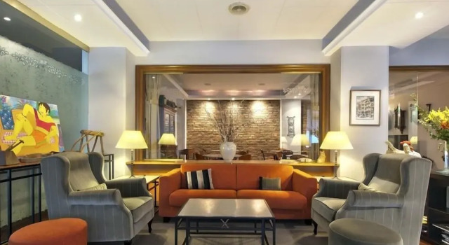Apartamentos Pessets Adelaida