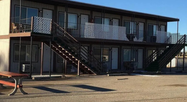 Sunset Inn, Varaa Mini-hotelli  