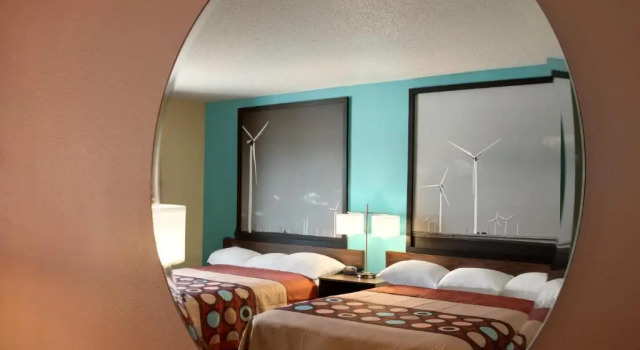 Четырёхместный номер Standard Super 8 by Wyndham East Peoria