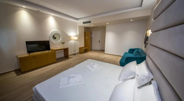 Трёхместный номер Deluxe с балконом и с частичным видом на море Sole Luna Hotel