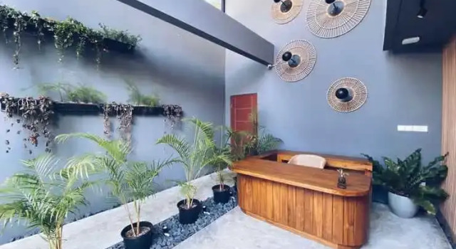 Ayom Suite
