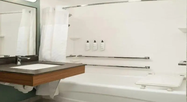 Четырёхместный номер Mobility Accessible Fairfield Inn & Suites by Marriott Jacksonville Beach
