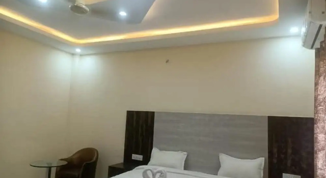 Hotel Rajwada Palace, Забронировать Отель Отели Орчха с завтраком, Завтраки