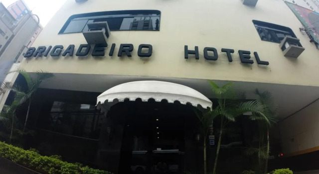 Hotel Brigadeiro, Забронировать Отель Отели Сан-Пауло с парковкой, рядом с Театр «Газета», Парковка