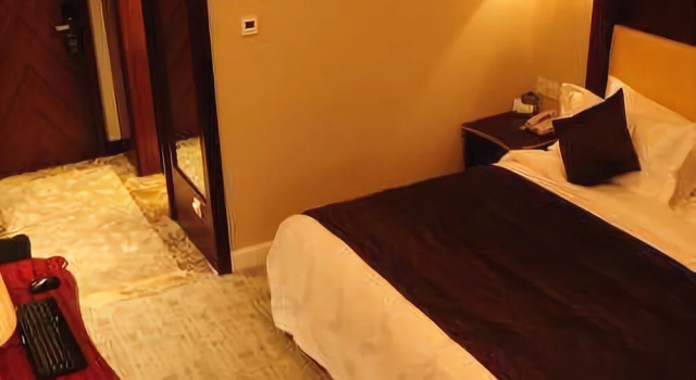 Tang Dynasty Hotel, Book Hotel Hoteller i Yanan med pool, Swimmingpool