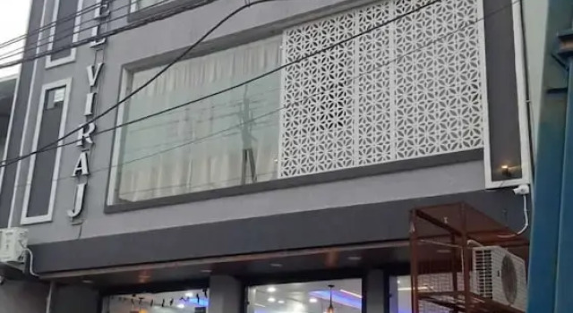 Hotel Viraj, Забронировать Отель Отели штата Махараштры 3 звезды, 3*