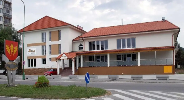 Elite Hotel And Restaurant, Rezervovat Hotel Nová Dubnica Trenčiansky kraj