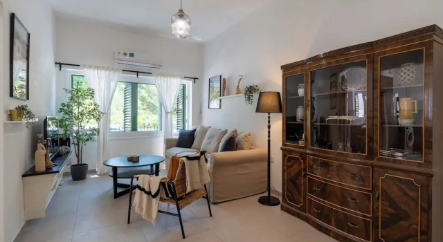 Апартаменты Arty Haven Spacious 3BR House in Larnaca